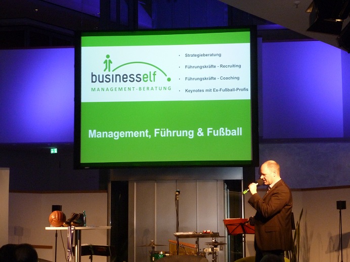 keynotes - keynote speaker Dr. Holger Schmitz - Fußball keynotes - Fußball keynote