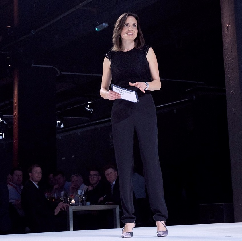 Moderatorin Ursula Unger - Tagung Kongress Konferenz Gala Abend